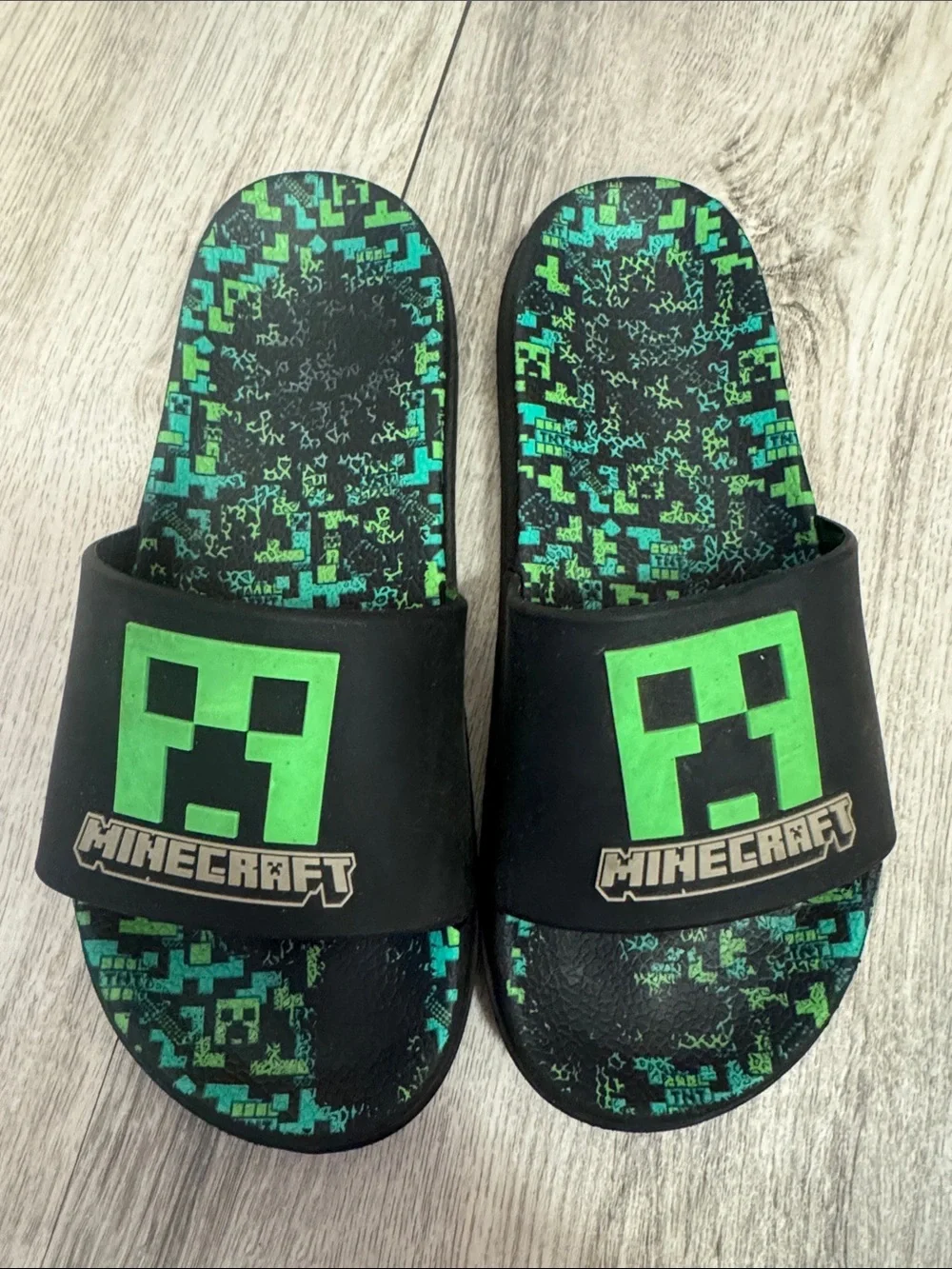 Kids' Minecraft Black & Green Slide Sandals